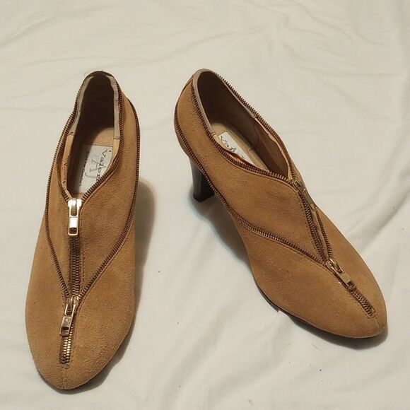 Aj Valenci Shoes - Vintage Leather AJ Valenci Tan Zippered Heels